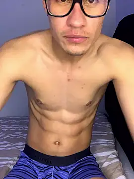 Snapshot of Latin_Paisa_Boy chatting on January 9, 12:13 am Latin Paisa Boy online show from January 9, 12:13 am