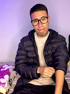 Snapshot of Latin_Paisa_Boy chatting on January 11, 3:06 pm Latin Paisa Boy online show from January 11, 3:06 pm