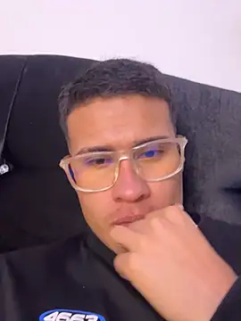 Latin Paisa Boy online show from February 8, 4:43 pm