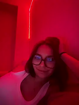 Snapshot of ellaaaaaaa69 chatting on December 21, 11:23 pm ellaaaaaaa69 online show from December 21, 11:23 pm