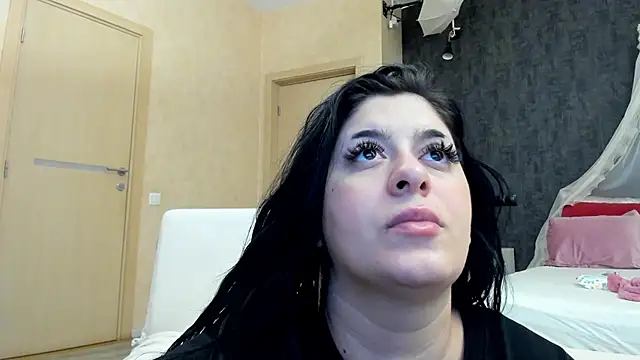 NayaNoirX online show from January 15, 4:44 pm