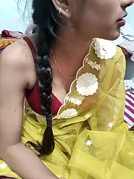 Yours-Zeenat online show from February 7, 9:18 pm