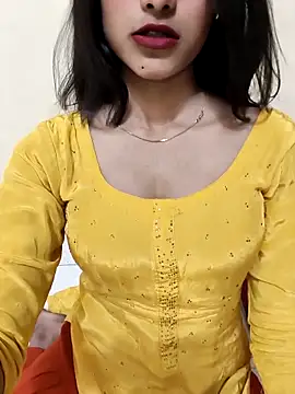 Yours-Zeenat online show from April 16, 10:38 am