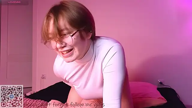 starsonthesky online show from April 13, 12:21 pm