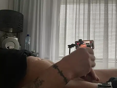 Snapshot of friemeldepiemel chatting on February 13, 2:35 pm friemeldepiemel online show from February 13, 2:35 pm