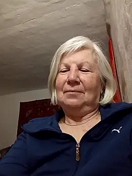 KlaudiaDarling online show from March 7, 3:03 am