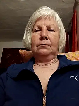 KlaudiaDarling online show from March 29, 1:05 am