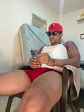 Snapshot of bigdick211292 chatting on July 21, 5:26 pm bigdick211292 online show from July 21, 5:26 pm
