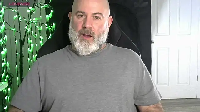 Snapshot of XJJ77x chatting on February 17, 1:13 am XJJ77x online show from February 17, 1:13 am