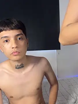 itselladoll online show from February 27, 10:32 pm