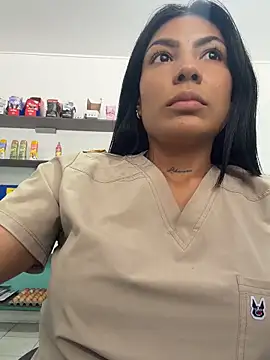 Snapshot of Sarah_Hinata chatting on January 15, 2:43 pm Sarah Hinata online show from January 15, 2:43 pm