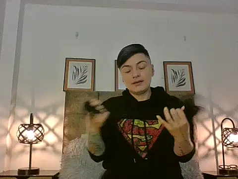 kat paradise online show from February 22, 11:53 am