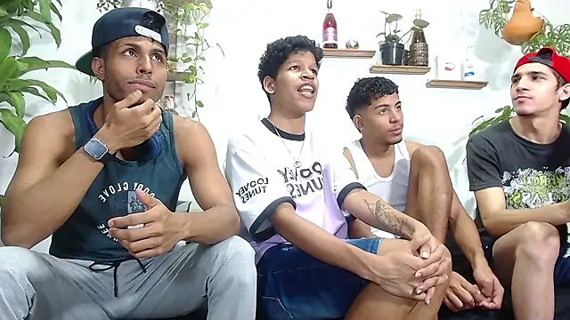 Interracial Snow Bunny online show from March 6, 11:12 pm