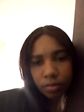 Snapshot of 17mami_sexy chatting on December 23, 3:15 am 17mami sexy online show from December 23, 3:15 am