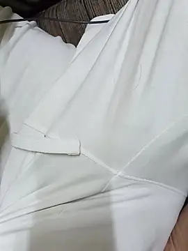 Snapshot of Fuckboyhassan chatting on February 4, 6:36 pm Fuckboyhassan online show from February 4, 6:36 pm