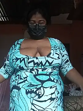 Snapshot of fingerbit07 chatting on July 2, 9:59 am fingerbit07 online show from July 2, 9:59 am