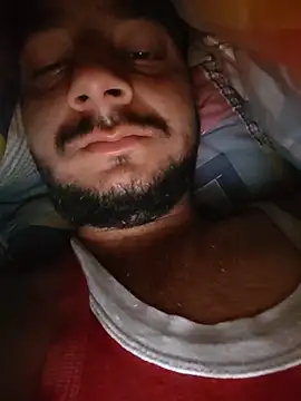 amazingboyyy12 online show from April 8, 12:21 am