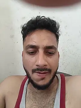 amazingboyyy12 online show from April 16, 9:21 am