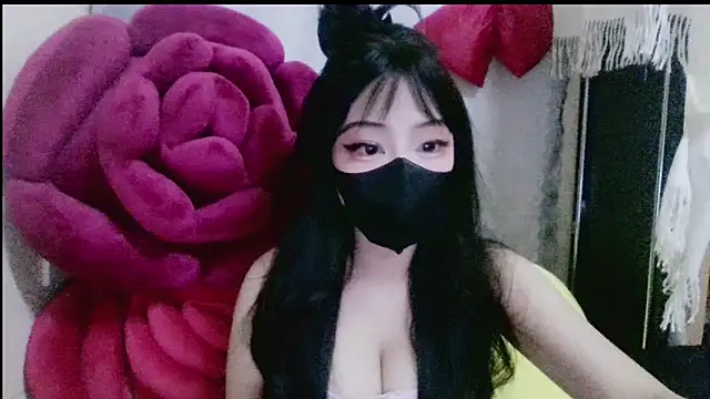 Snapshot of Girl-wets chatting on February 4, 4:57 pm Girl-wets online show from February 4, 4:57 pm