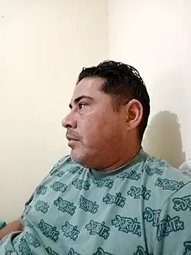 Snapshot of Piscis46 chatting on January 5, 8:56 pm Piscis46 online show from January 5, 8:56 pm