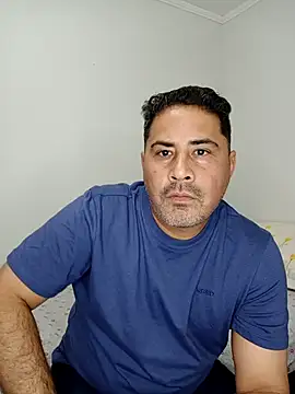 Snapshot of Piscis46 chatting on February 15, 8:38 pm Piscis46 online show from February 15, 8:38 pm