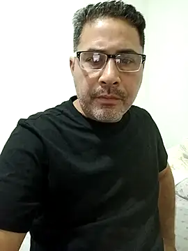 Snapshot of Piscis46 chatting on February 17, 2:19 am Piscis46 online show from February 17, 2:19 am