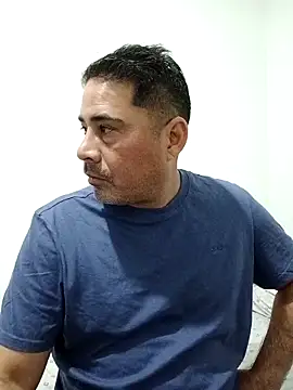 Snapshot of Piscis46 chatting on February 18, 4:03 pm Piscis46 online show from February 18, 4:03 pm