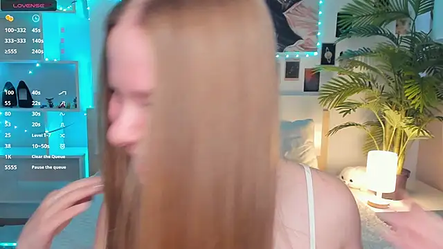 Icehoneybyte online show from May 2, 7:24 am