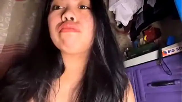 Snapshot of GeorgeneWatler chatting on February 9, 11:03 am GeorgeneWatler online show from February 9, 11:03 am