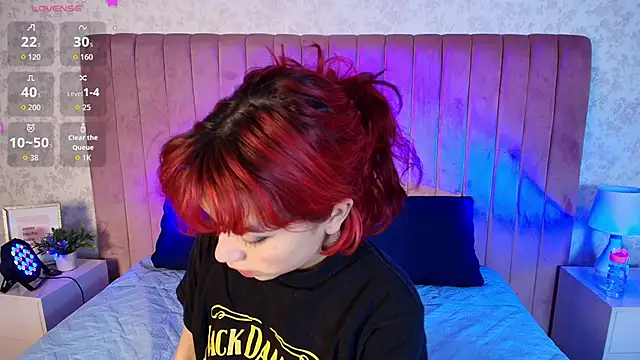 Snapshot of Sienna_Desiree chatting on January 10, 12:18 pm Sienna Desiree online show from January 10, 12:18 pm