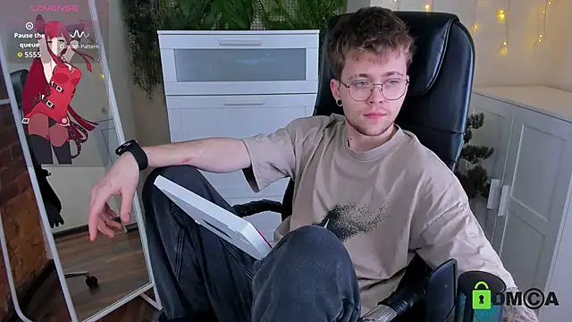 Snapshot of Tomas_Norton chatting on March 4, 3:07 pm Tomas Norton online show from March 4, 3:07 pm