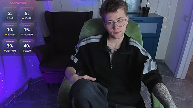 Tomas Norton online show from June 18, 8:24 pm