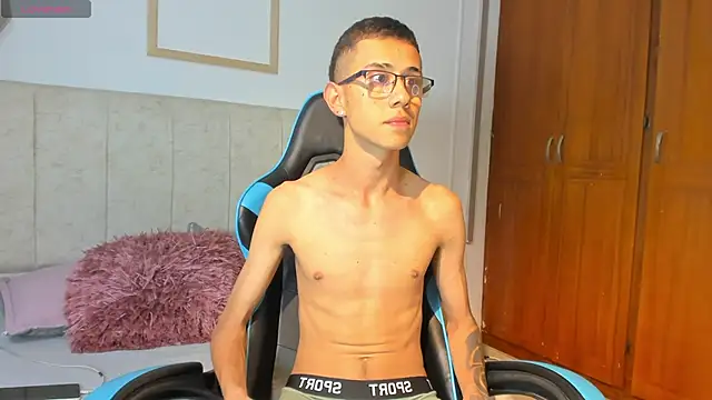 asher lux online show from January 5, 8:56 pm