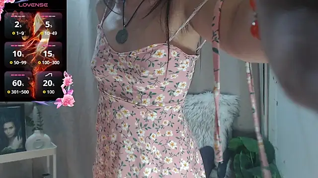 Snapshot of Andrea_bricks06 chatting on February 12, 8:15 pm Andrea bricks06 online show from February 12, 8:15 pm