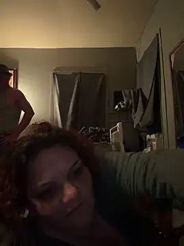 Bigbrowneyes25 online show from April 17, 3:53 am