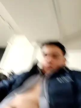 Snapshot of Yosoyelmismo-6737 chatting on February 2, 11:03 pm Yosoyelmismo-6737 online show from February 2, 11:03 pm