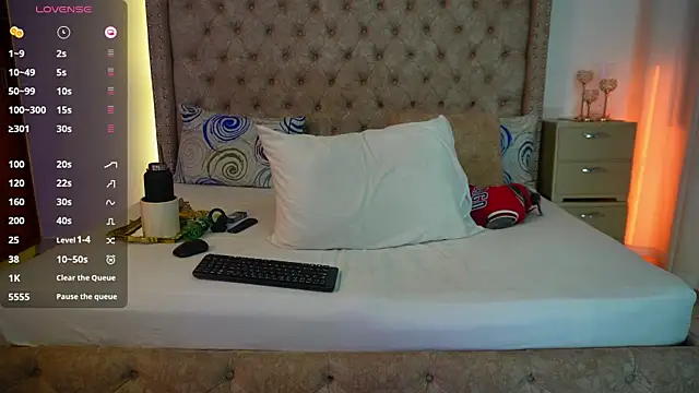 Snapshot of xkassandraxx chatting on July 7, 6:27 am xkassandraxx online show from July 7, 6:27 am
