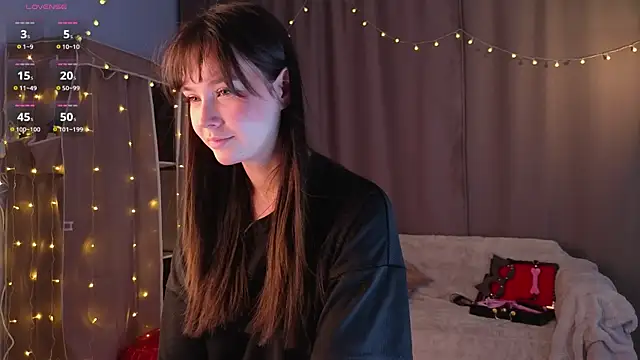 Snapshot of KiraYukimura chatting on February 11, 1:43 am KiraYukimura online show from February 11, 1:43 am