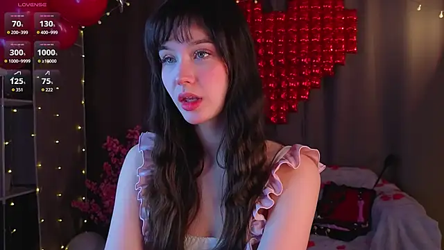 Snapshot of KiraYukimura chatting on February 15, 1:57 am KiraYukimura online show from February 15, 1:57 am