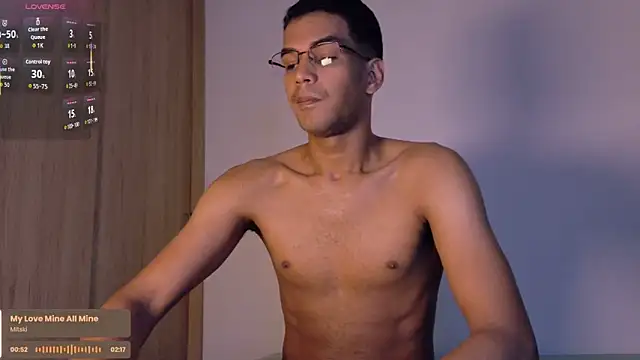 Pikashu7u7 online show from January 16, 3:10 am