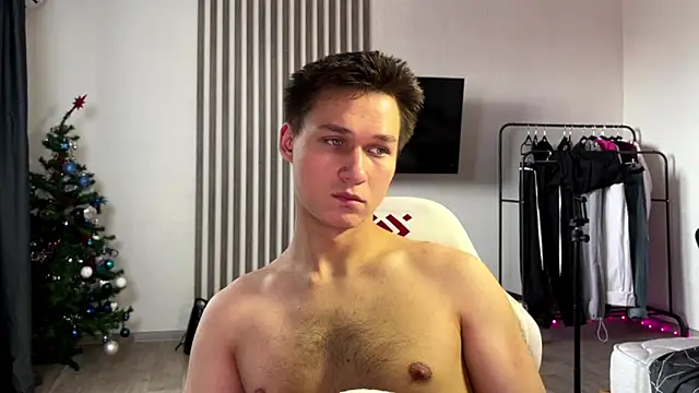 Snapshot of InfernoLustt chatting on February 15, 7:51 am InfernoLustt online show from February 15, 7:51 am