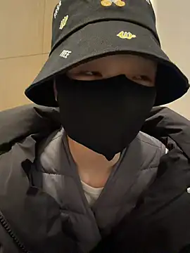 Snapshot of ZJbaby chatting on March 10, 1:05 pm ZJbaby online show from March 10, 1:05 pm