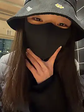 Snapshot of ZJbaby chatting on March 27, 1:00 pm ZJbaby online show from March 27, 1:00 pm