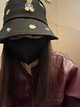 Snapshot of ZJbaby chatting on April 5, 1:19 pm ZJbaby online show from April 5, 1:19 pm