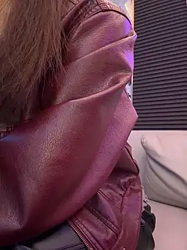 Snapshot of ZJbaby chatting on April 6, 1:45 pm ZJbaby online show from April 6, 1:45 pm