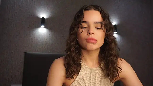 linclars online show from February 10, 1:48 pm