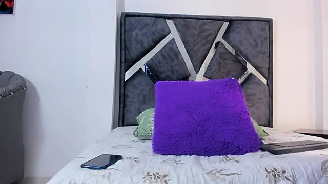 Snapshot of Liam_saint chatting on February 13, 12:23 pm Liam saint online show from February 13, 12:23 pm