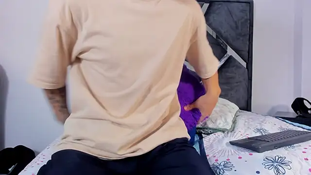 Snapshot of Liam_saint chatting on February 16, 12:12 pm Liam saint online show from February 16, 12:12 pm