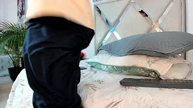 Snapshot of Liam_saint chatting on February 27, 1:11 pm Liam saint online show from February 27, 1:11 pm