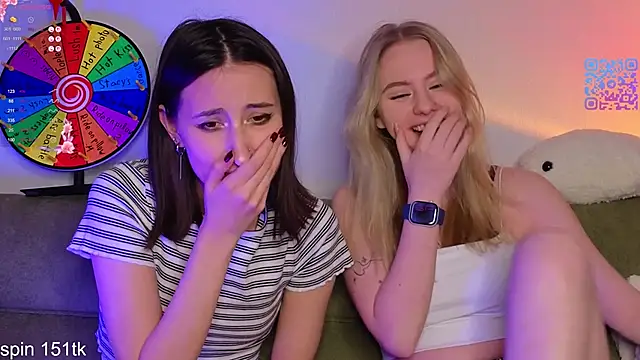 Mimipaws online show from February 27, 8:09 pm